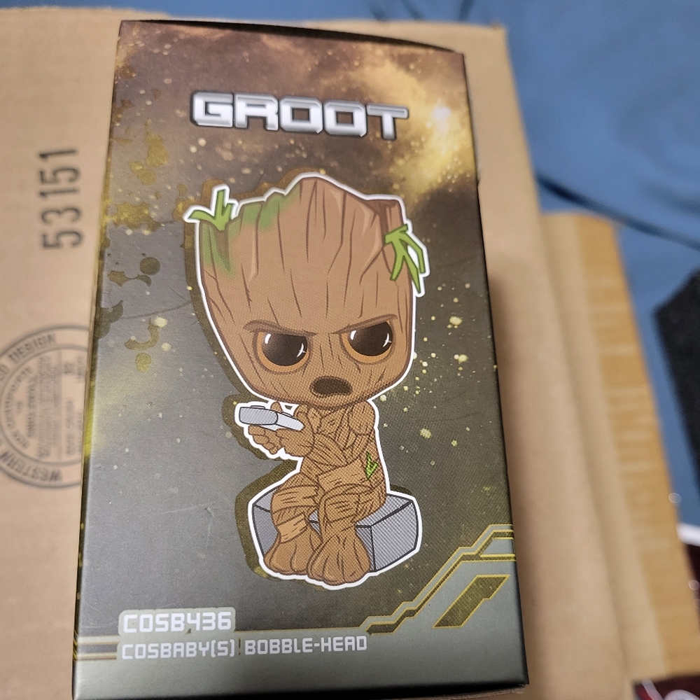 Marvel Groot Figure - Picture 2 of 2